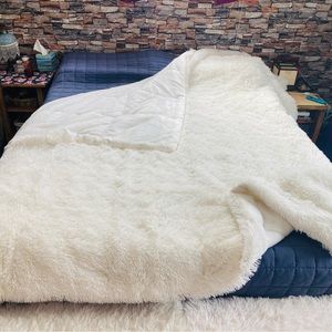 2 sided plush bedspread!
